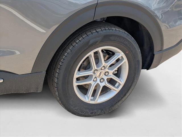 new 2025 Ford Explorer car, priced at $37,858