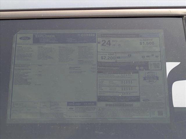 new 2025 Ford Explorer car, priced at $38,324