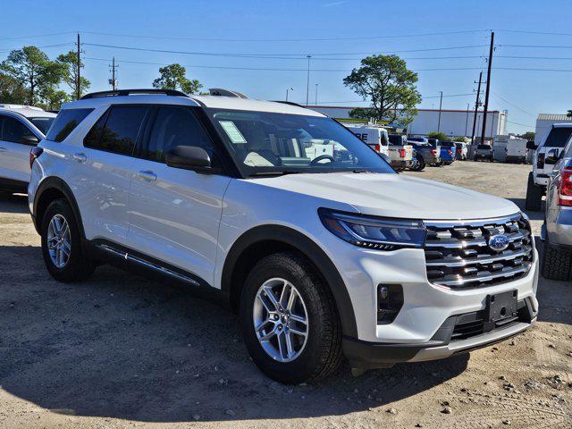 new 2025 Ford Explorer car, priced at $39,992