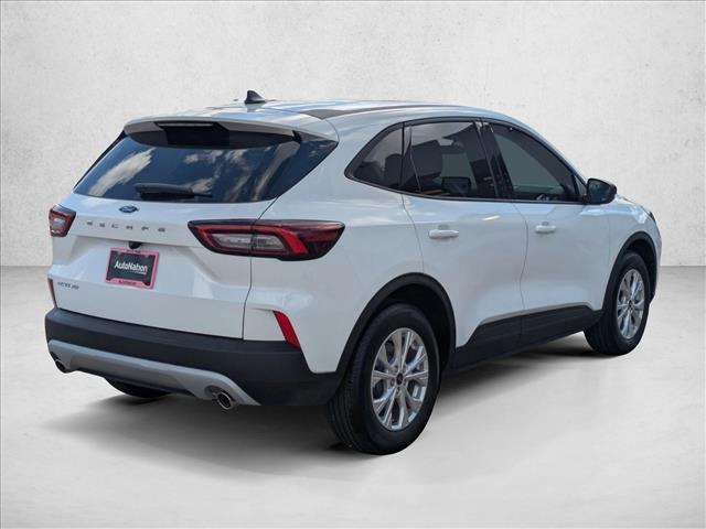 new 2025 Ford Escape car, priced at $22,777