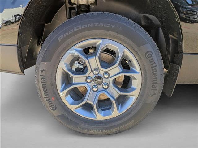 new 2025 Ford Maverick car, priced at $32,027