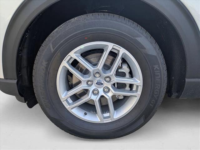 new 2025 Ford Explorer car, priced at $39,650