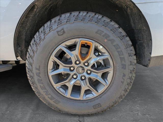 new 2025 Ford Expedition car, priced at $80,667