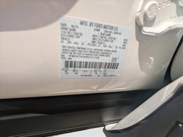 new 2025 Ford Explorer car, priced at $42,988