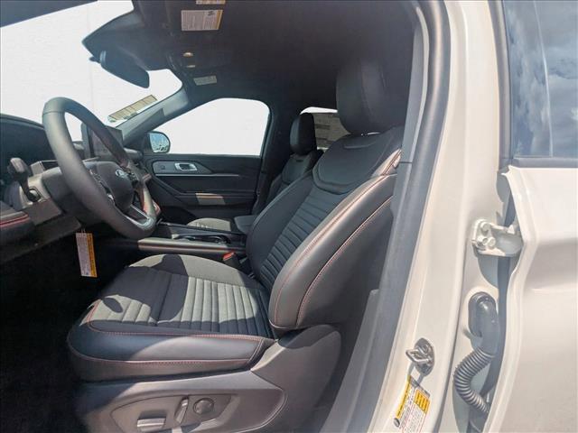 new 2025 Ford Explorer car, priced at $42,988