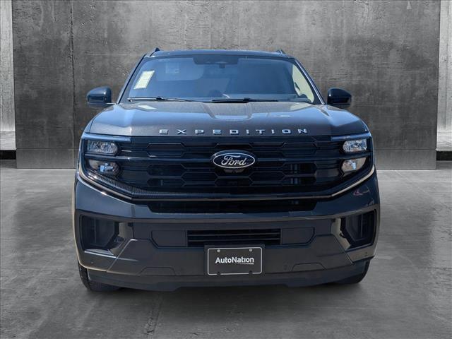 new 2025 Ford Expedition car, priced at $62,412