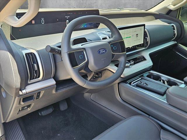 new 2025 Ford Expedition car, priced at $79,826