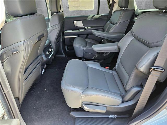 new 2025 Ford Expedition car, priced at $79,826