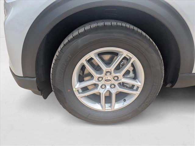 new 2025 Ford Explorer car, priced at $38,902