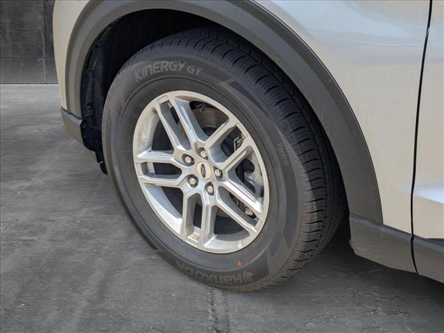 new 2025 Ford Explorer car, priced at $37,777