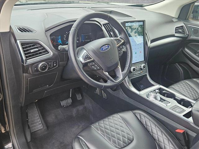 used 2024 Ford Edge car, priced at $30,498
