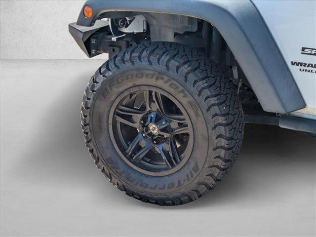 used 2015 Jeep Wrangler Unlimited car, priced at $14,995