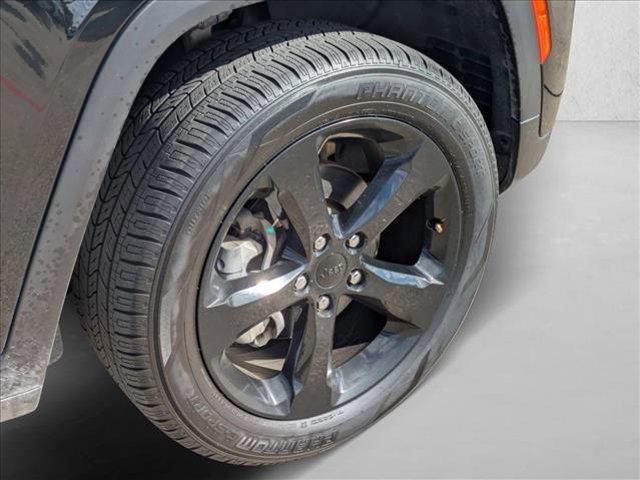 used 2023 Jeep Grand Cherokee car, priced at $28,995