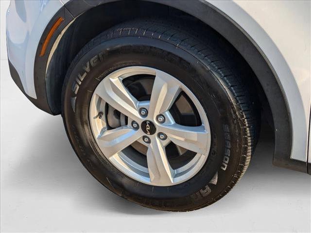 used 2023 Kia Sorento car, priced at $19,695