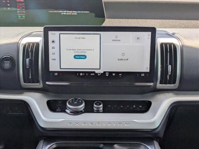 new 2025 Ford Expedition car, priced at $62,883