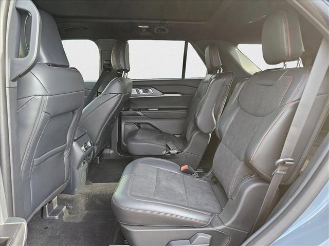new 2025 Ford Explorer car, priced at $55,517