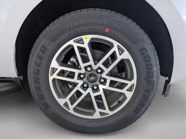 new 2025 Ford Expedition Max car, priced at $70,212