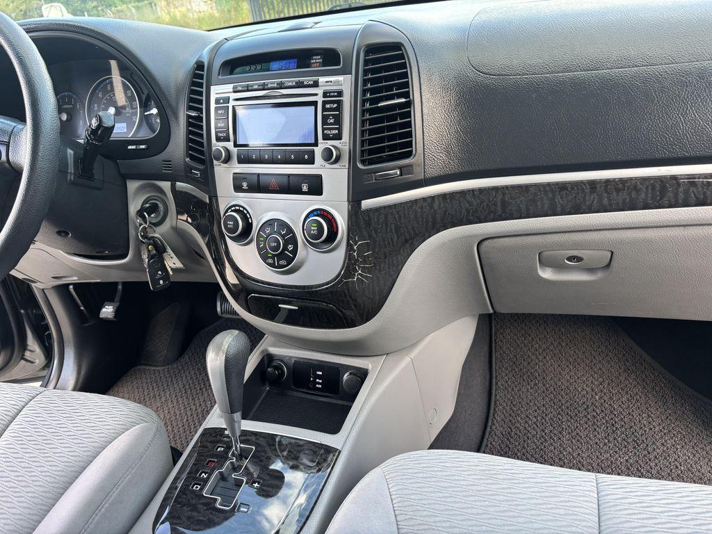used 2009 Hyundai Santa Fe car, priced at $5,495