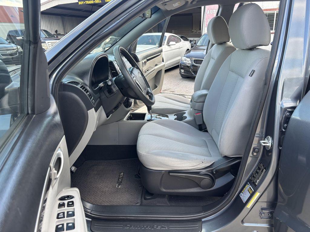 used 2009 Hyundai Santa Fe car, priced at $5,495
