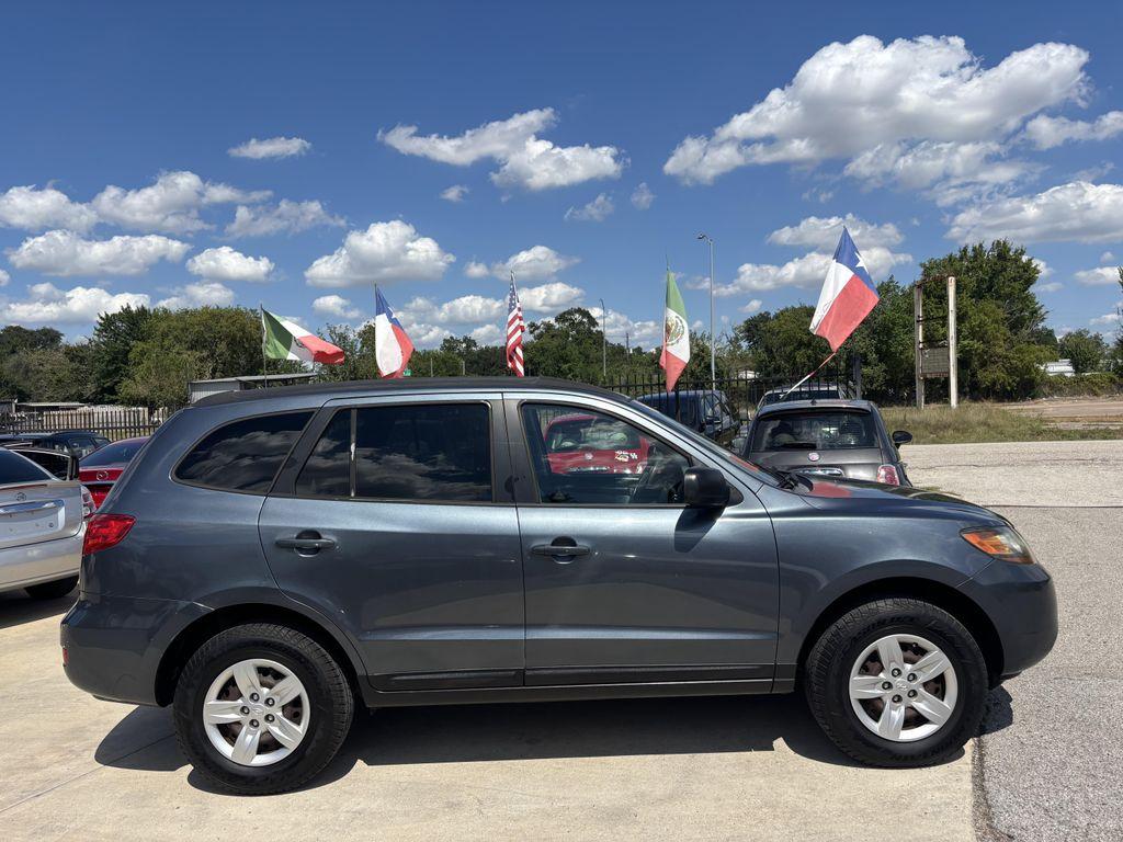 used 2009 Hyundai Santa Fe car, priced at $5,495