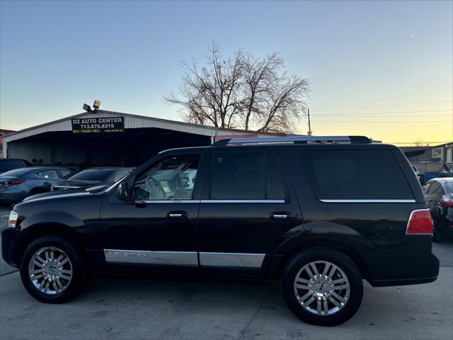 used 2007 Lincoln Navigator car, priced at $5,995