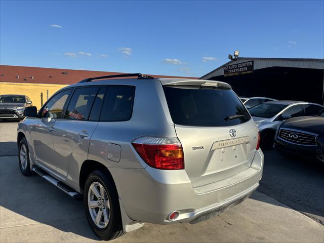 used 2009 Toyota Highlander car, priced at $6,495