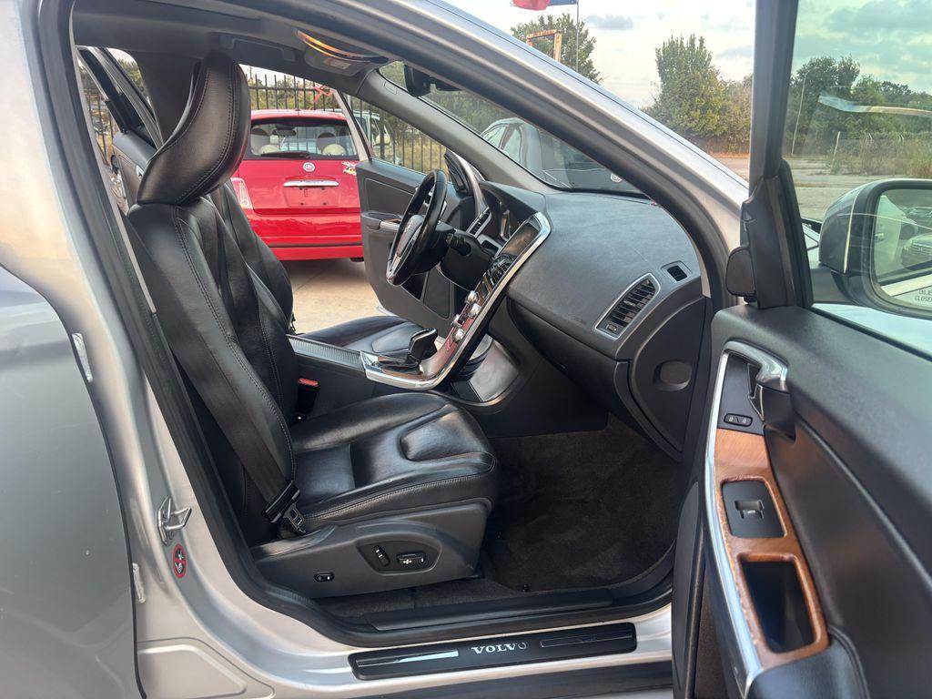 used 2017 Volvo XC60 car, priced at $6,495