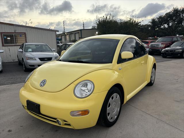 used 2000 Volkswagen New Beetle car, priced at $3,995