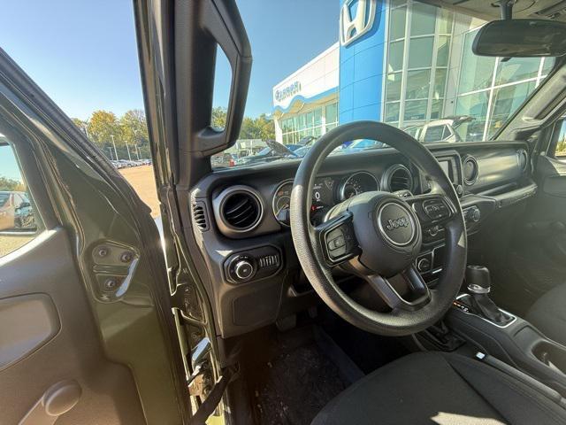 used 2021 Jeep Wrangler Unlimited car, priced at $31,556