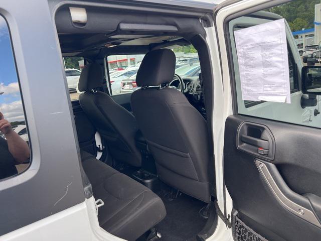 used 2015 Jeep Wrangler Unlimited car, priced at $21,500