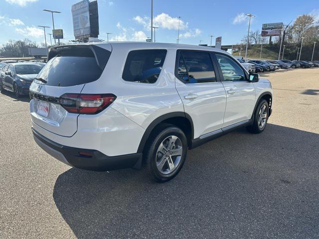 new 2025 Honda Pilot car, priced at $47,450