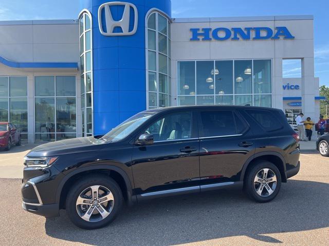 used 2025 Honda Pilot car, priced at $42,018