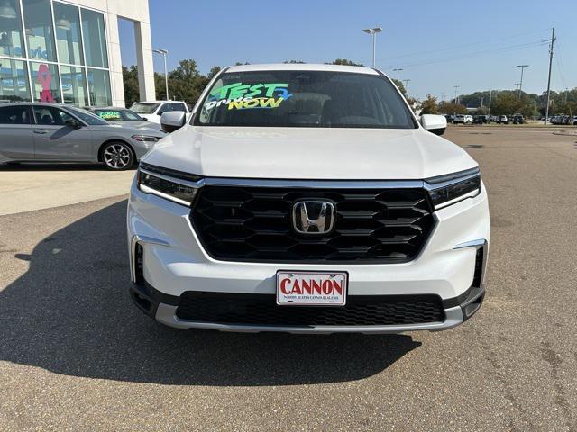 new 2025 Honda Pilot car, priced at $47,150