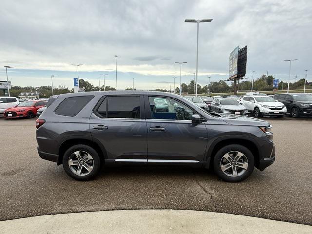 new 2025 Honda Pilot car, priced at $44,895