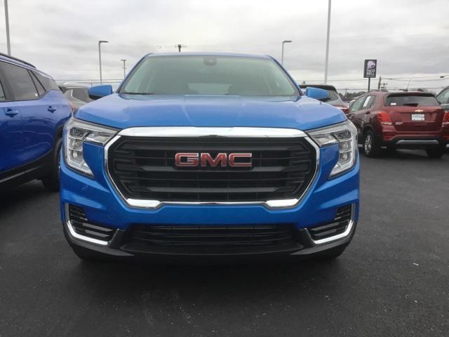 new 2024 GMC Terrain car, priced at $28,000