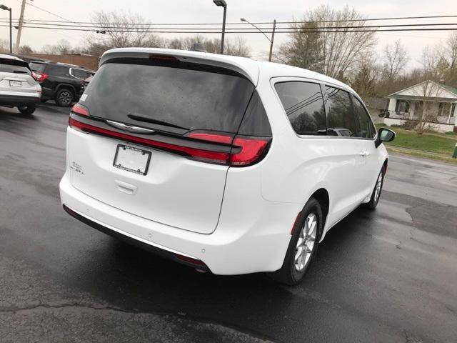 used 2023 Chrysler Pacifica car, priced at $36,488