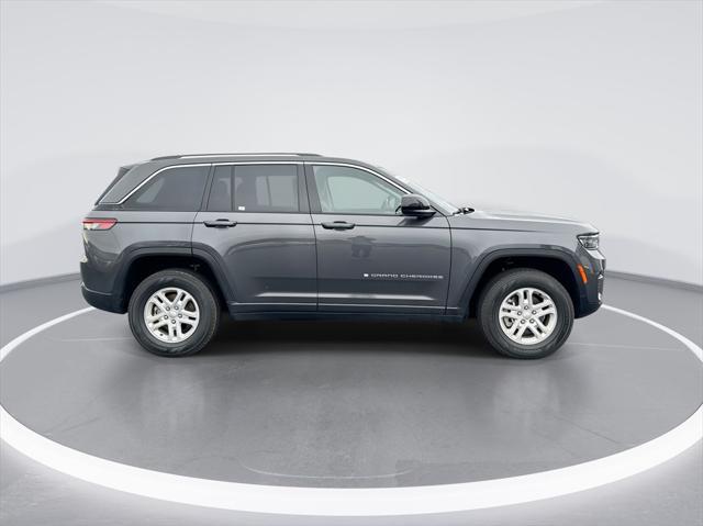 used 2022 Jeep Grand Cherokee car, priced at $27,498