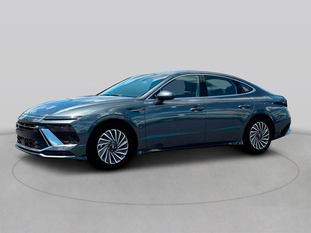 new 2025 Hyundai Sonata Hybrid car