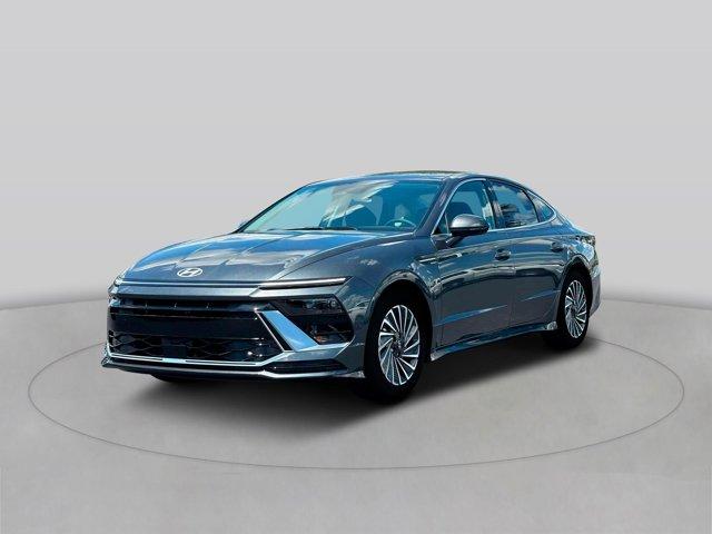 new 2025 Hyundai Sonata Hybrid car