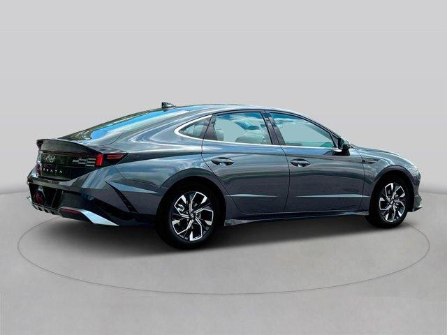 new 2024 Hyundai Sonata car, priced at $27,890