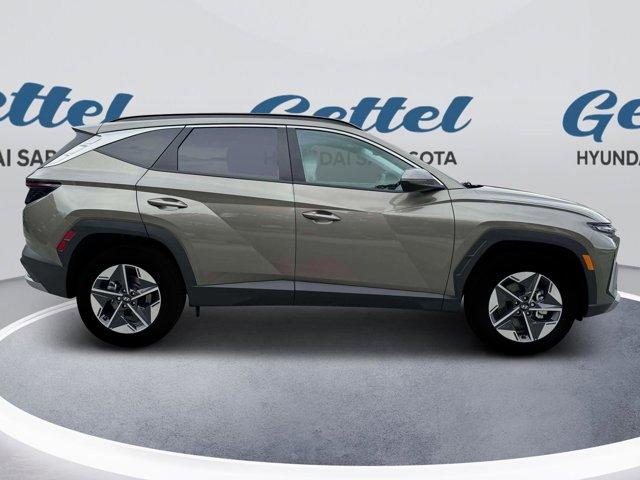 new 2025 Hyundai TUCSON Hybrid car, priced at $37,250
