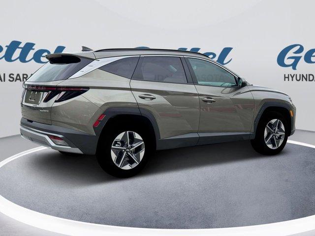 new 2025 Hyundai TUCSON Hybrid car, priced at $37,110
