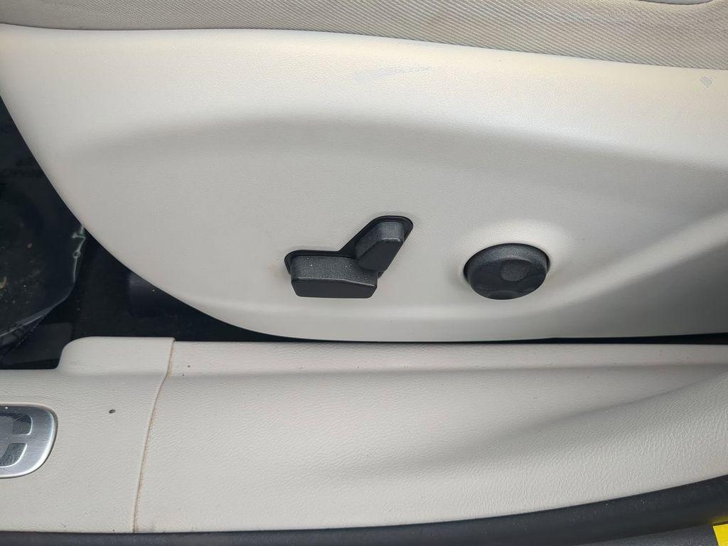 used 2019 Jeep Cherokee car, priced at $13,520