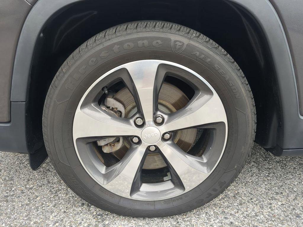 used 2019 Jeep Cherokee car, priced at $13,520