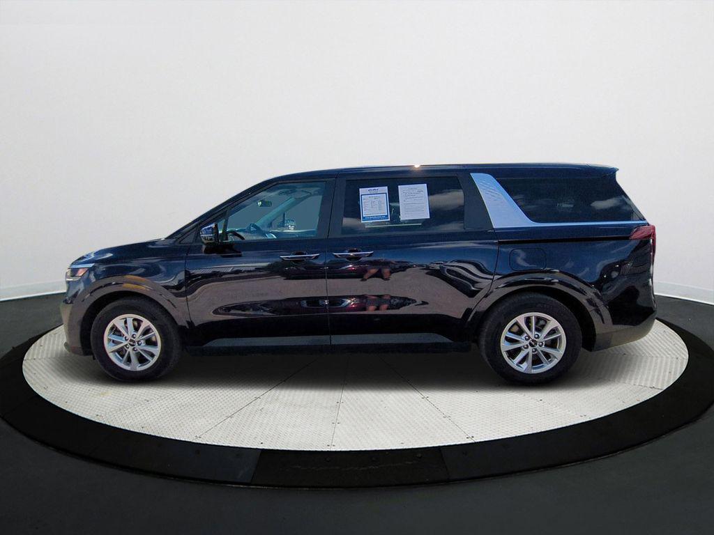 used 2024 Kia Carnival car, priced at $25,490