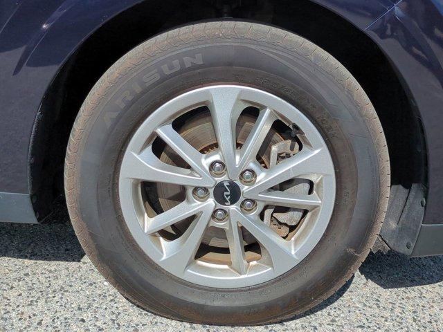 used 2024 Kia Carnival car, priced at $25,490