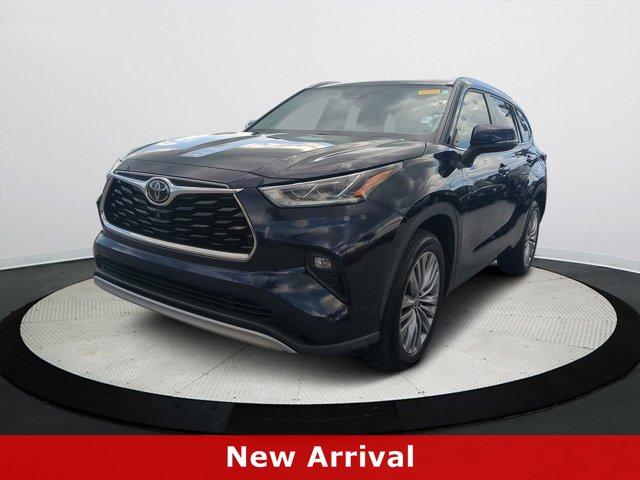 used 2021 Toyota Highlander car, priced at $37,880