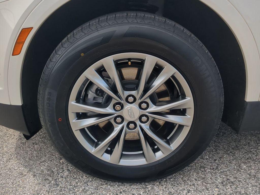 used 2021 Cadillac XT5 car, priced at $25,795