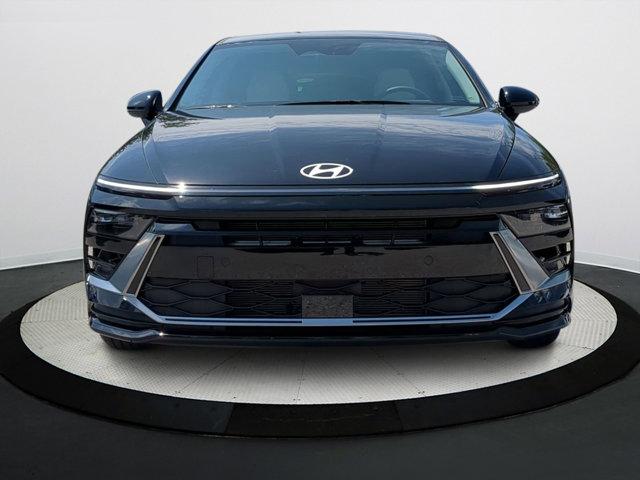 new 2024 Hyundai Sonata car, priced at $28,006