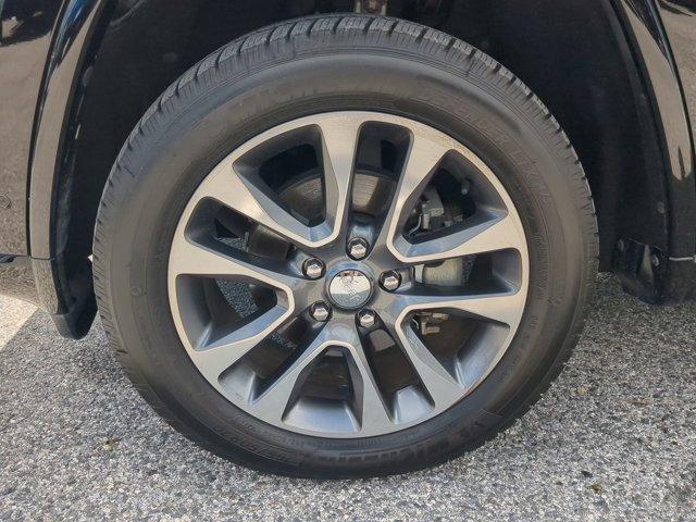 used 2017 Jeep Grand Cherokee car, priced at $16,372